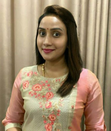 Mrs Kaveneshwari Kamleshan, Managing Director